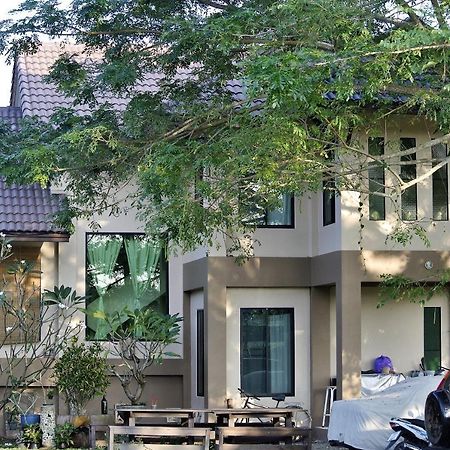 Jamjuree Garden Acomodação com café da manhã Ban Thung Ma Nieo Exterior foto