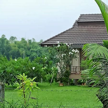 Jamjuree Garden Acomodação com café da manhã Ban Thung Ma Nieo Exterior foto