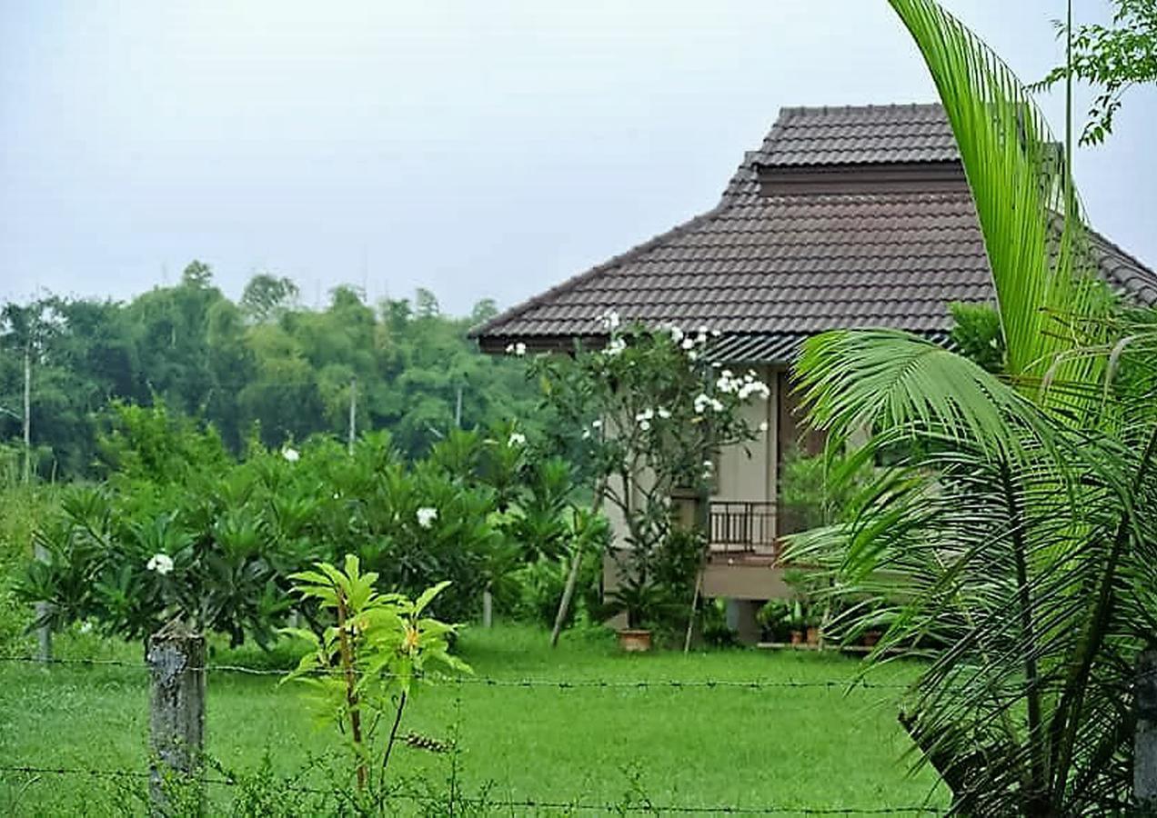 Jamjuree Garden Acomodação com café da manhã Ban Thung Ma Nieo Exterior foto